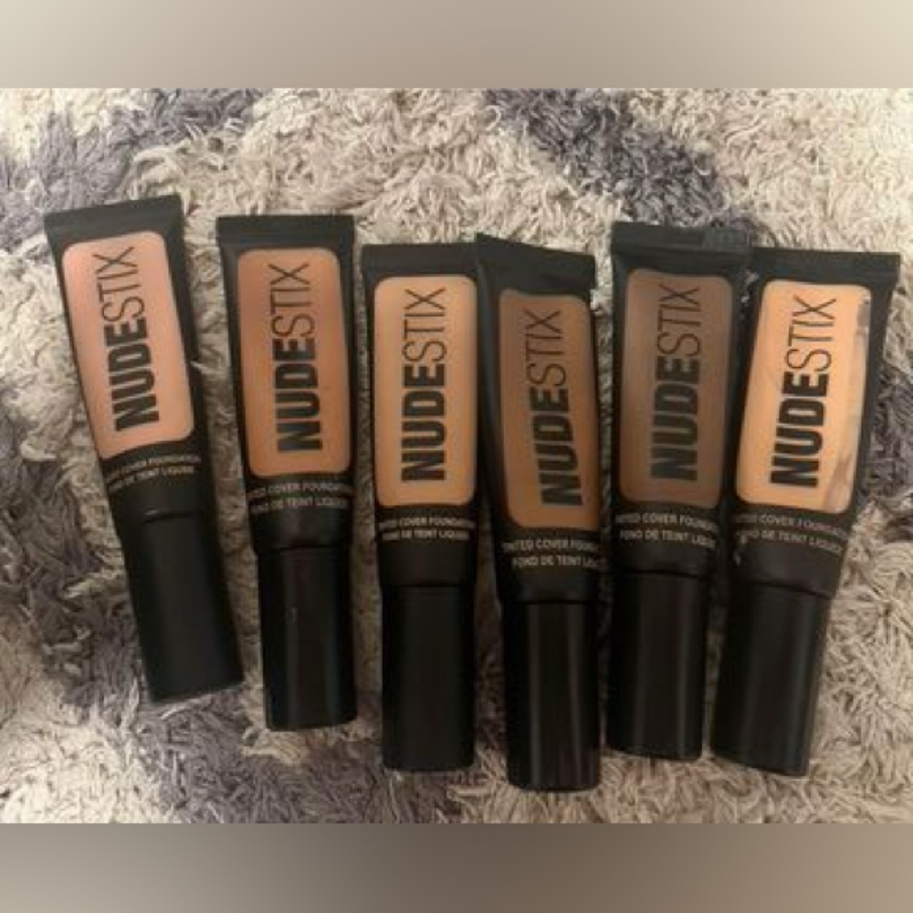 NUDESTIX Tinted Cover Foundation